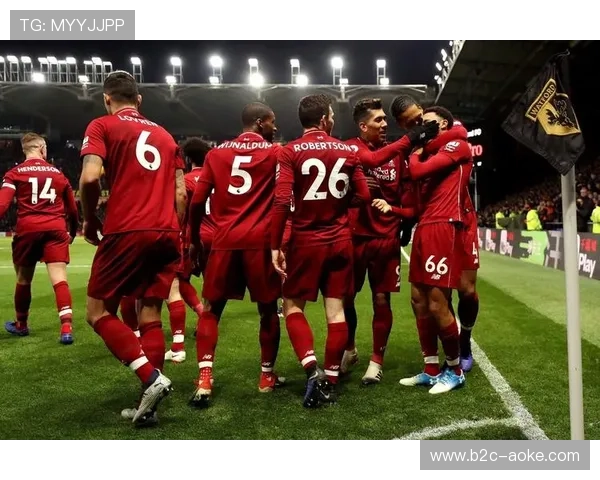 巴黎青春风暴席卷法甲，平均年龄23.7岁阵容展现冠军韧性